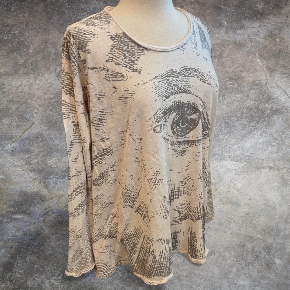 Magnolia Pearl Freedom Park Conscience Distressed Graphic Tee Women's One Size - Picture 2 of 4